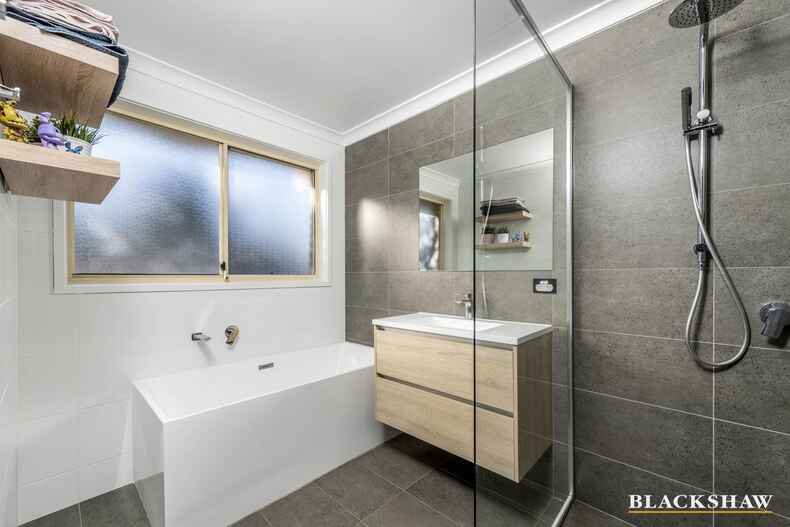 23 Adkinson Close Isaacs