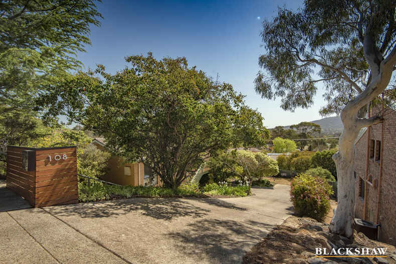 108 Learmonth Drive Kambah