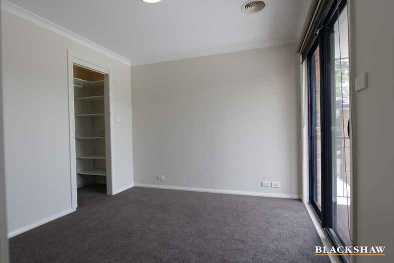 3/19 Donald Road Queanbeyan