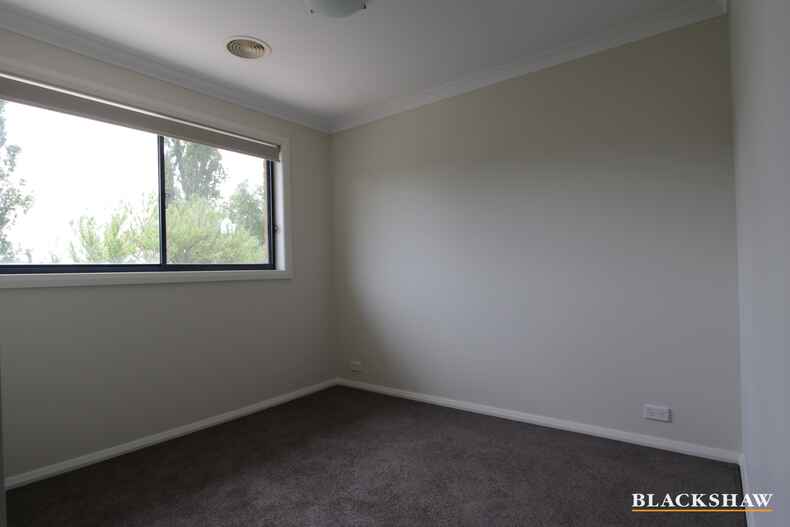 3/19 Donald Road Queanbeyan