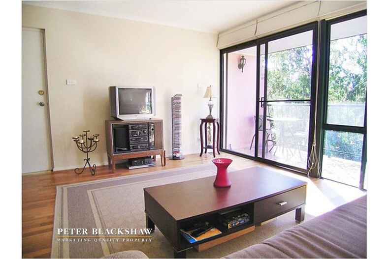 10/10 Ovens Street Griffith