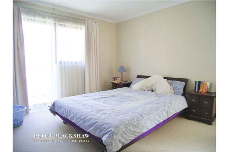 10/10 Ovens Street Griffith