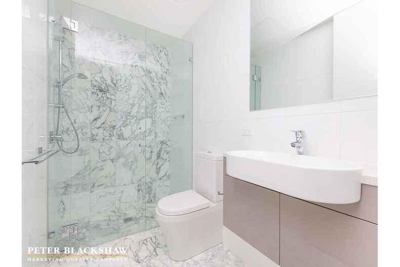 83/11 Trevillian Quay Kingston