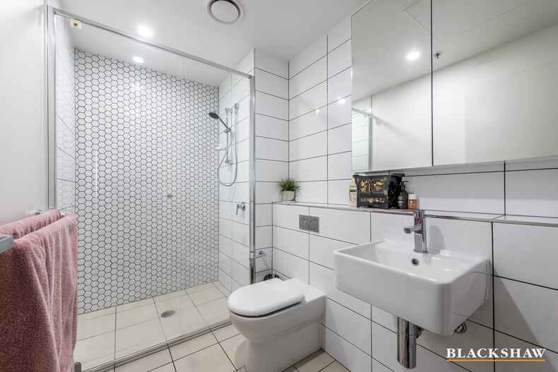 2605/120 Eastern Valley Way Belconnen