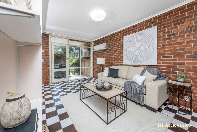 2/3 Allambee Street Reid