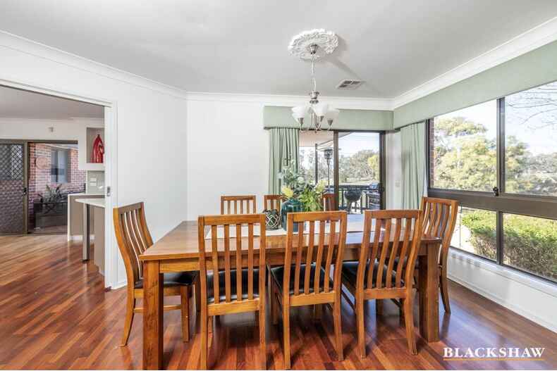 6 Goldsbrough Close Macarthur