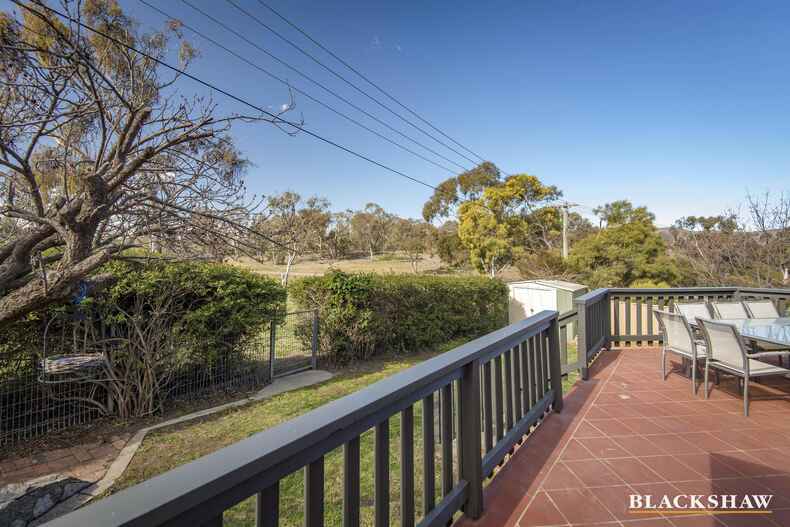 6 Goldsbrough Close Macarthur
