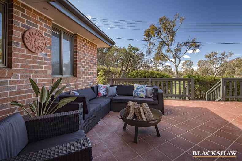 6 Goldsbrough Close Macarthur