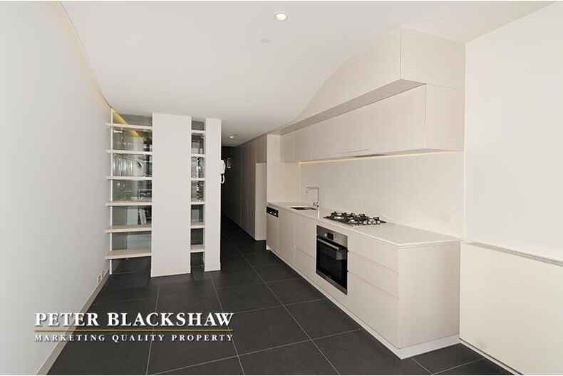 318/25 Edinburgh Avenue City