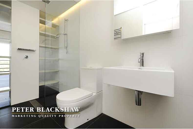 318/25 Edinburgh Avenue City