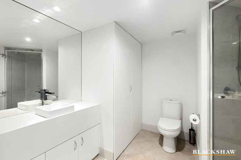 28/15 Tench Street Kingston