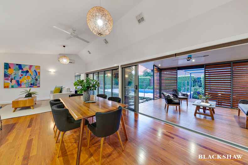 24 Bisdee Street Hughes