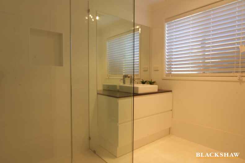 2/7-9 Walker Crescent Jerrabomberra