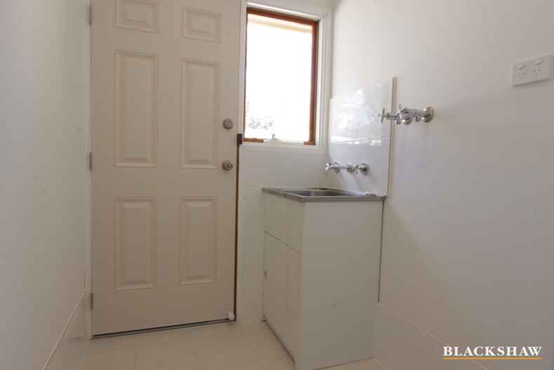 2/7-9 Walker Crescent Jerrabomberra