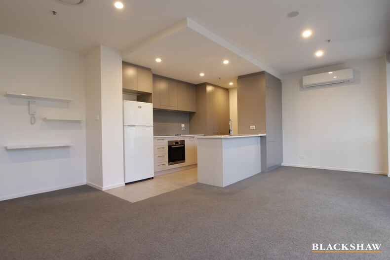 254/7 Irving Street Phillip