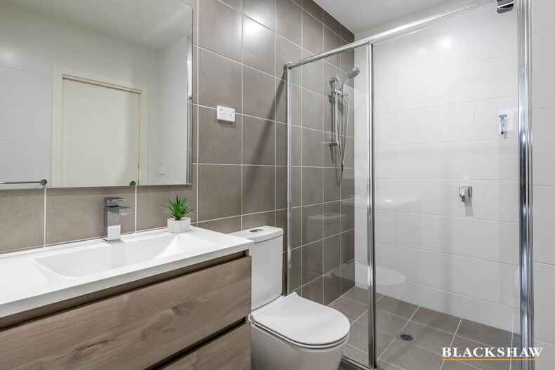 58/124 John Gorton Drive Coombs