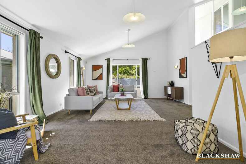 10 Mackrell Place Calwell