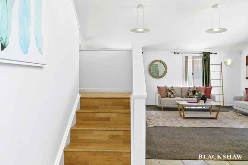 10 Mackrell Place Calwell