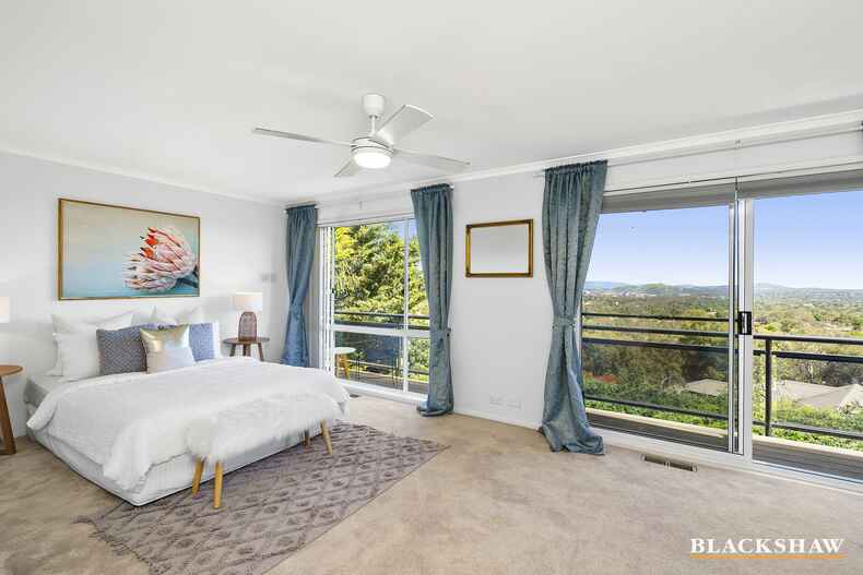 10 Mackrell Place Calwell
