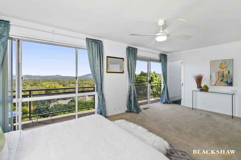 10 Mackrell Place Calwell