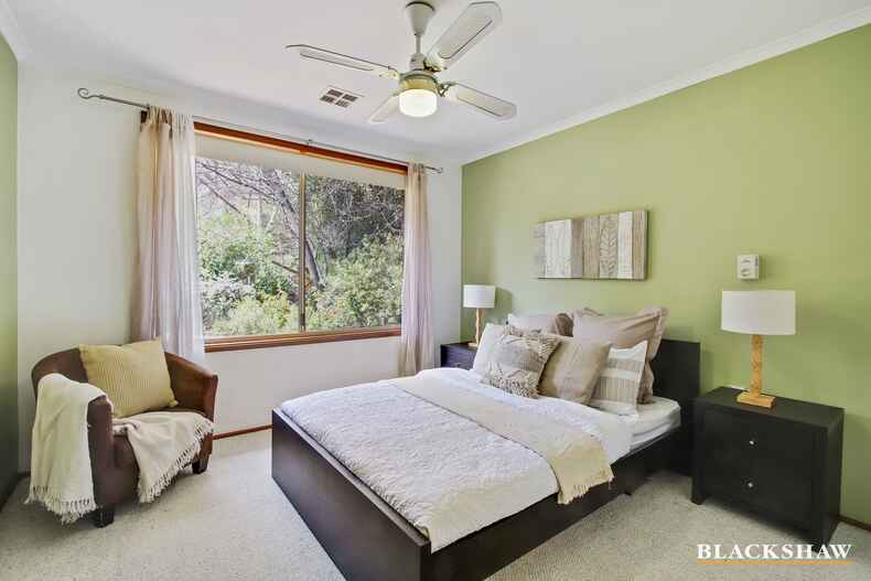 4 McBride Place Calwell