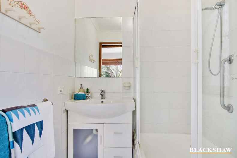4 McBride Place Calwell