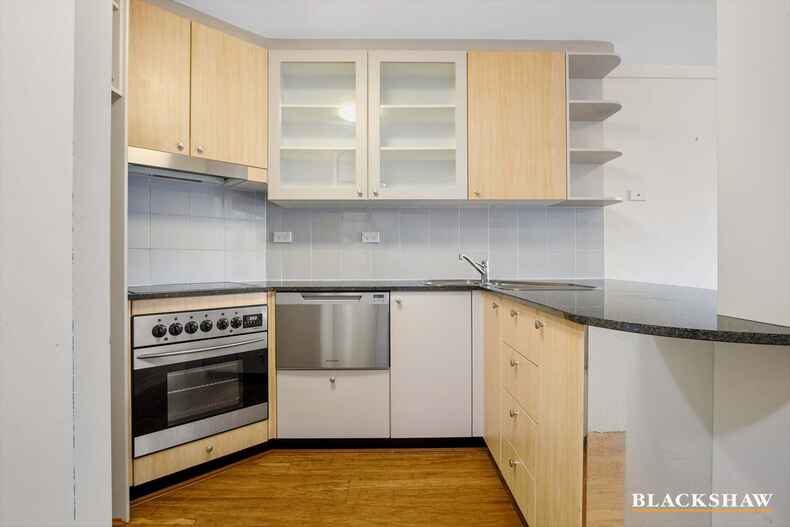 48/18 Captain Cook Crescent Griffith