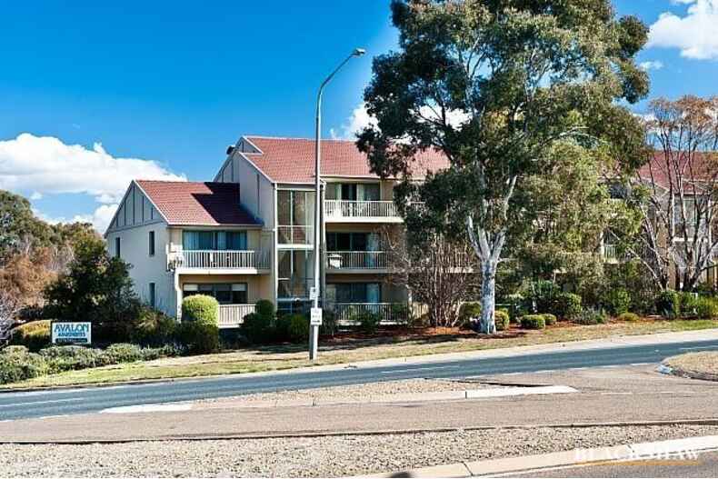 67/53 McMillan Crescent Griffith