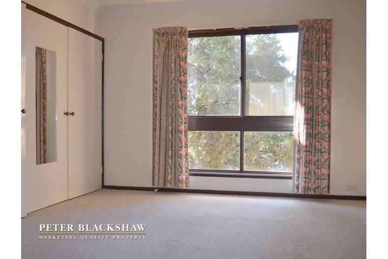 3/63 Pearson Street Holder