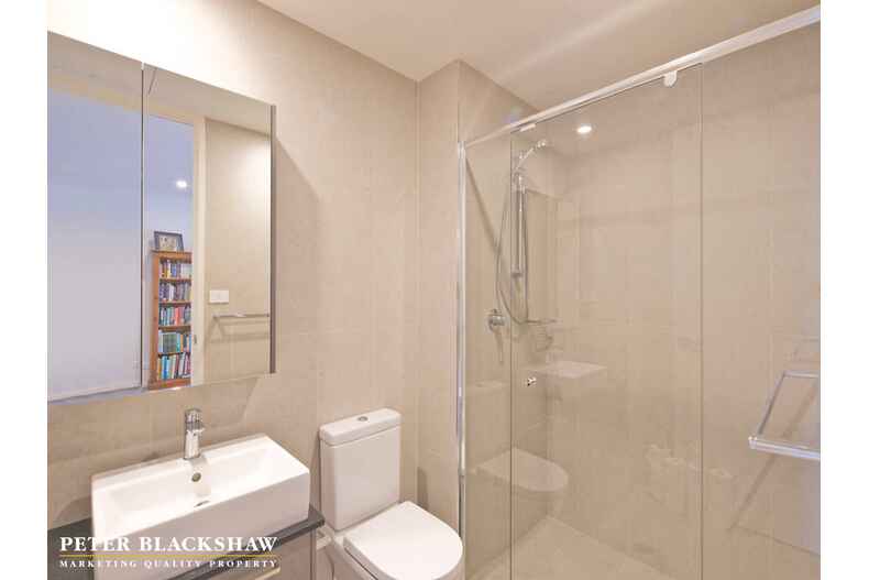 11/9 Leichhardt Street Kingston