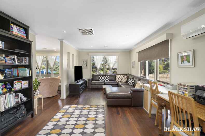 8 Trenwith Close Spence