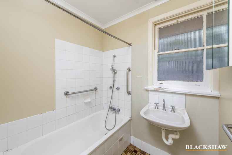 55 Caley Crescent Narrabundah