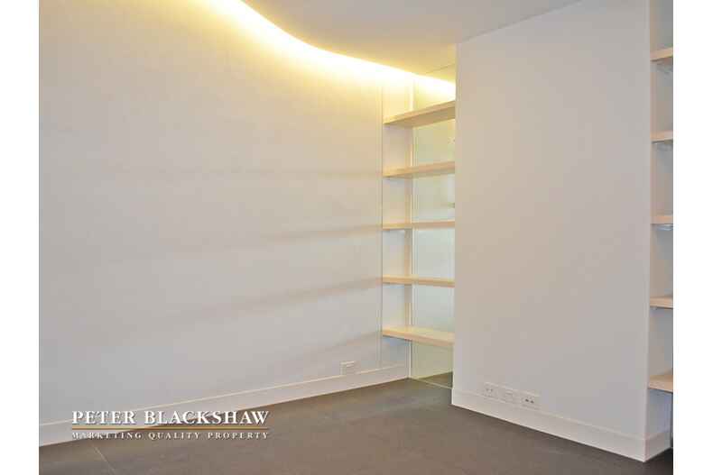 707/25 Edinburgh Avenue City