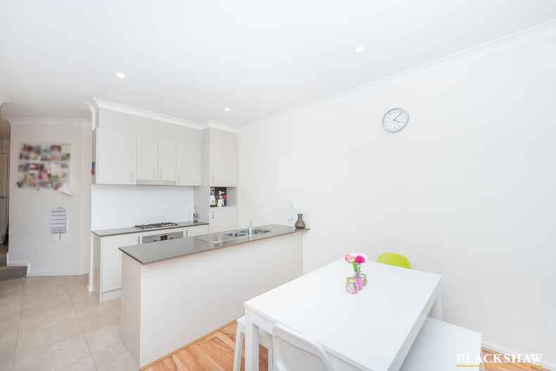 18/33 Arthur Blakeley Way Coombs