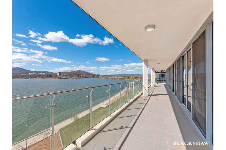 83/11 Trevillian Quay Kingston