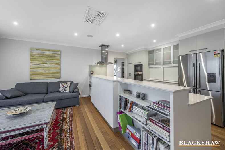 95 Shackleton Circuit Mawson