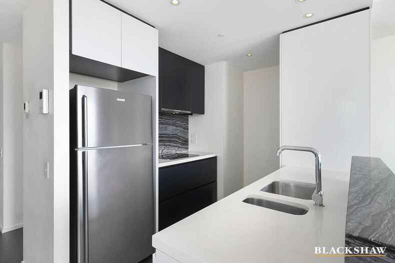 602/19 Marcus Clarke Street City