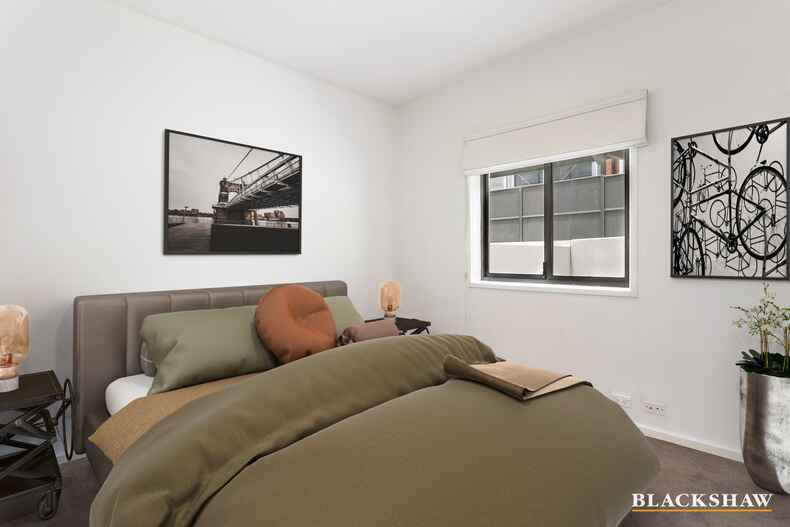 7/10 Burke Crescent Kingston