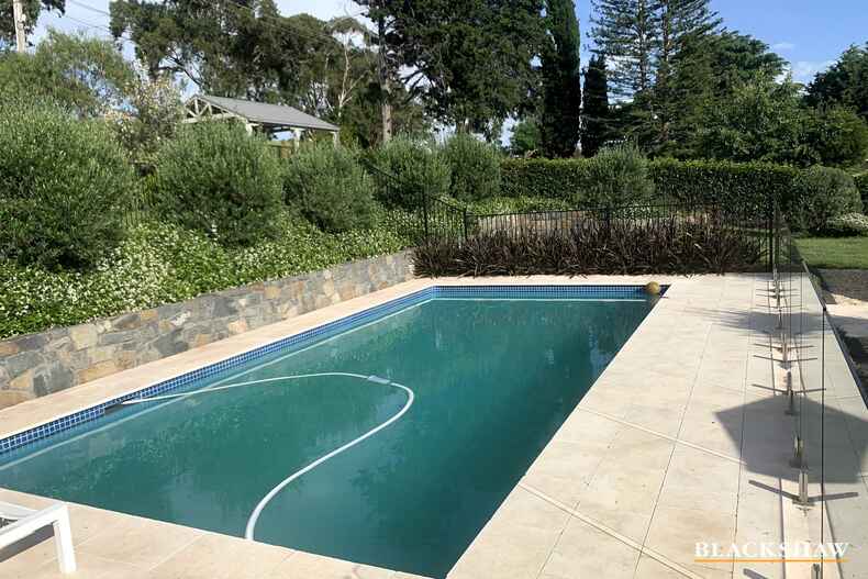 125 Hawkesbury Crescent Farrer