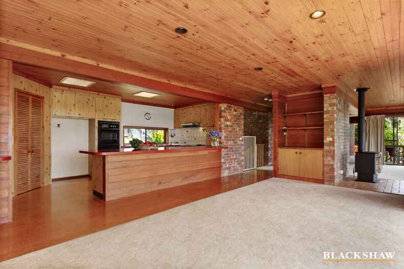 22 Hilltop Crescent Surf Beach