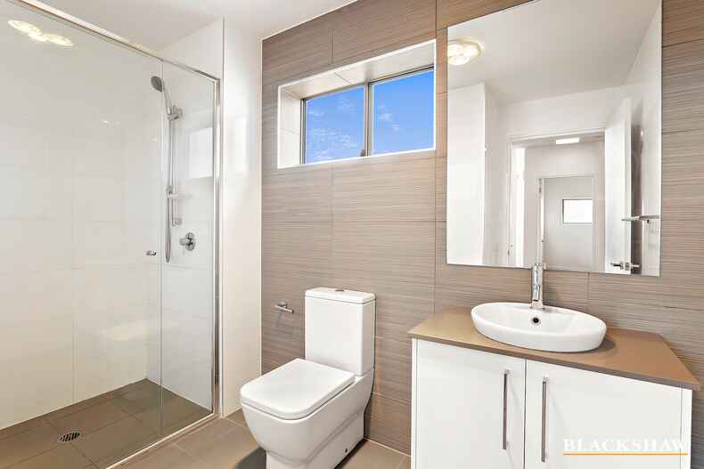 71/116 Easty Street Phillip