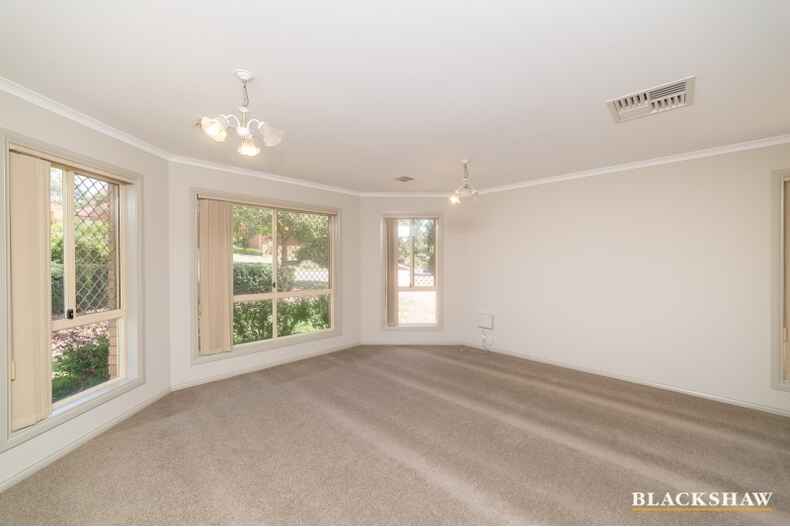 16 Massie Place Nicholls