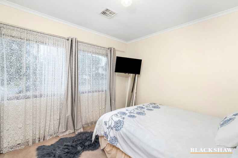 37 Broadbent Street Scullin