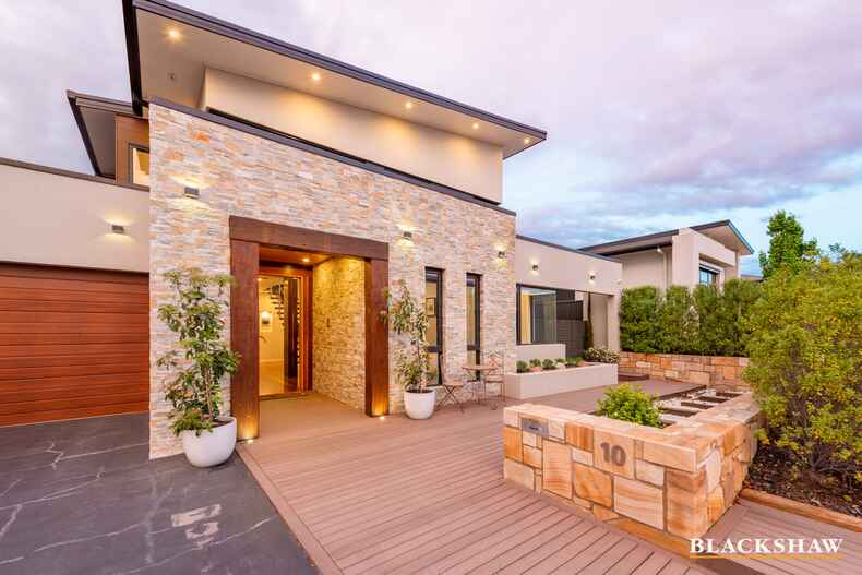 10 Kilgariff Street Coombs