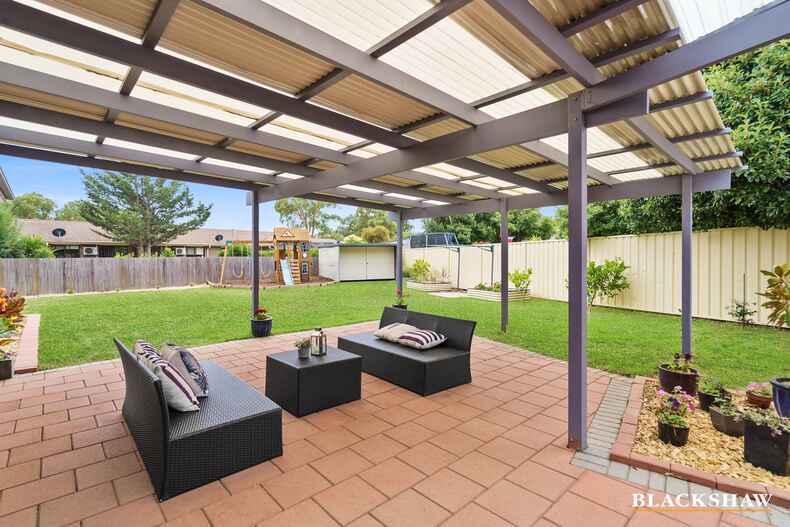 1 Lightfoot Crescent Florey
