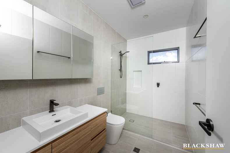5/36 Blacket Street Downer