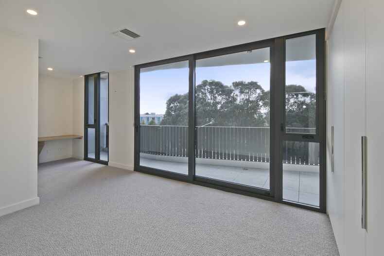 21/22 Canberra Avenue Forrest