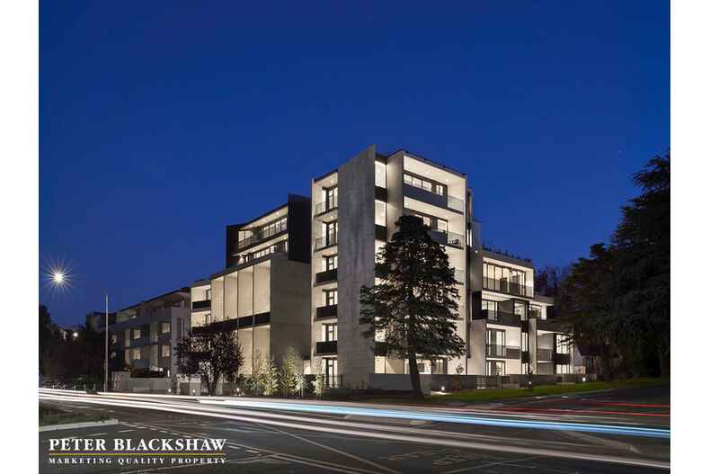 21/22 Canberra Avenue Forrest