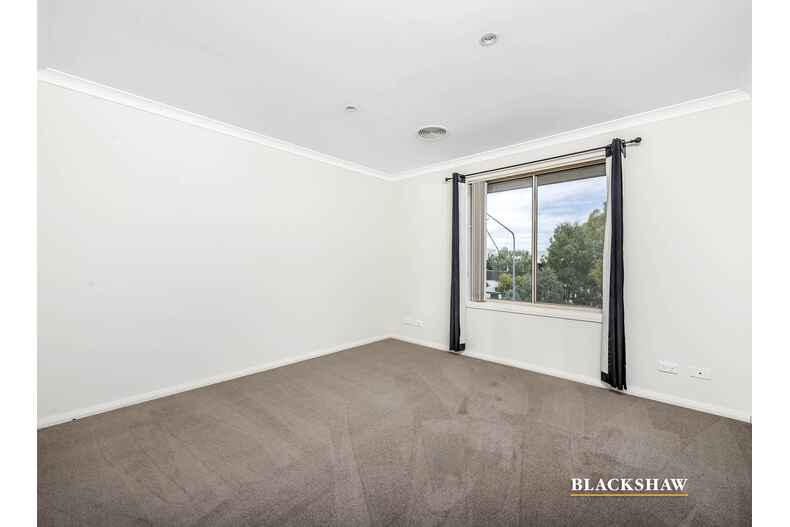 87a Anthony Rolfe Avenue Gungahlin