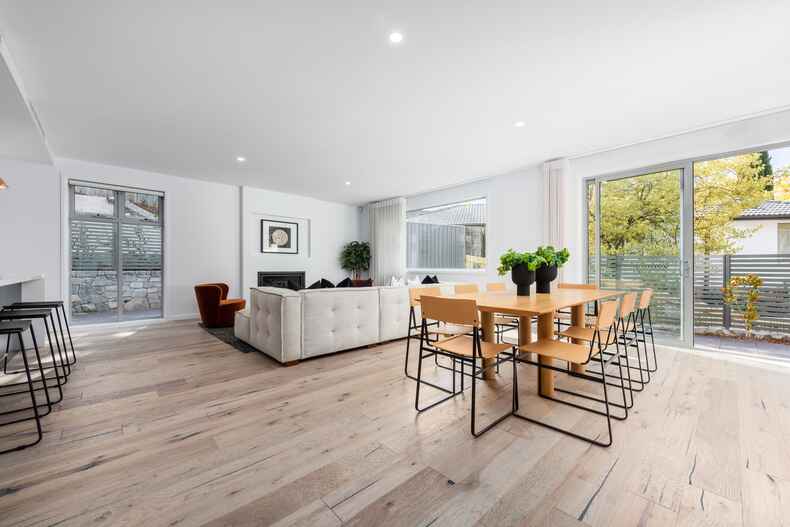 2/54 Jacka Crescent Campbell